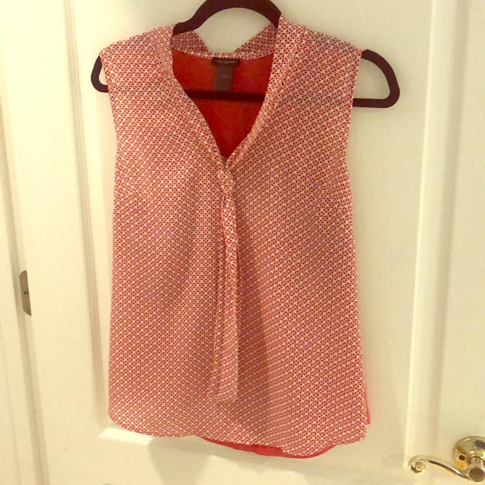 Ann Taylor New w/o tags. Cute career top!